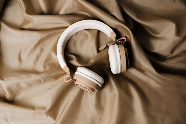 Is It OK to Sleep With Headphones On? Safety, Risks & Better Alternatives